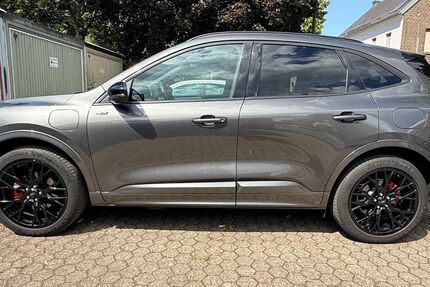 Ford Kuga 22.760 km 28.700 &euro; Köln 50765