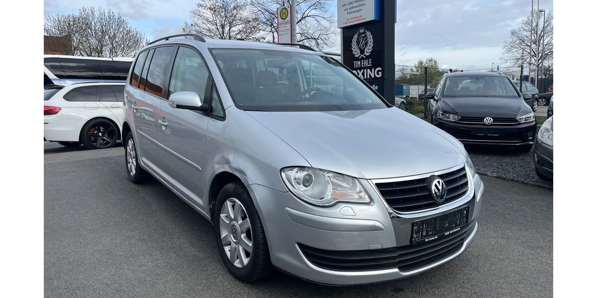 VW Touran 181.695 km 2.990 &euro; Wesseling - Köln 50389