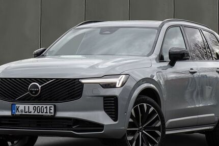 Volvo XC90 2.500 km 93.990 &euro; Köln 50968