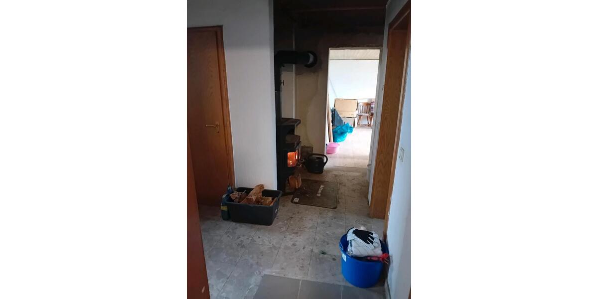 Einfamilienhaus Hennef (Sieg) - 7 Zimmer, 130 m&sup2;, 155.000&euro; | Angebot:24733420