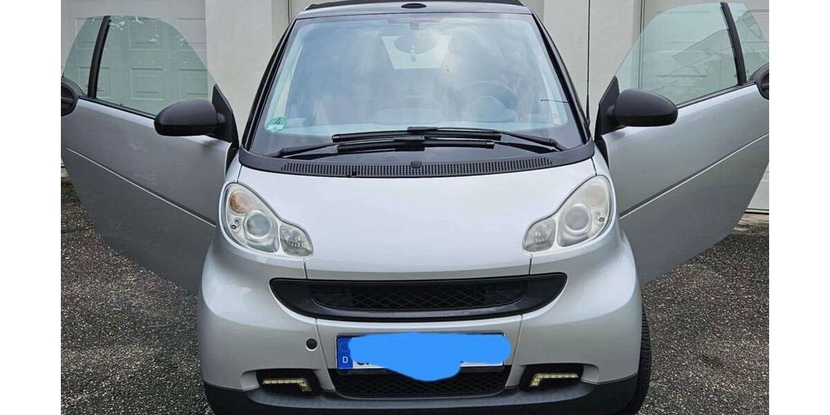 Smart ForTwo 87.973 km 4.199 &euro; Bergisch Gladbach 51465