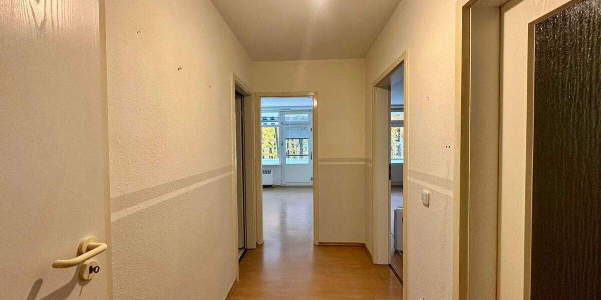 Etagenwohnung Bergisch Gladbach Bockenberg - 2 Zimmer, 61 m&sup2;, 135.000&euro; | Angebot:25749615