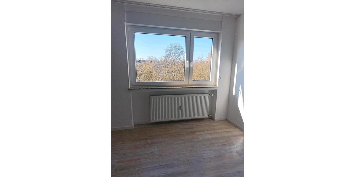 Dachgeschoßwohnung Wachtberg - 3 Zimmer, 90 m&sup2;, 850&euro; | Angebot:25793372