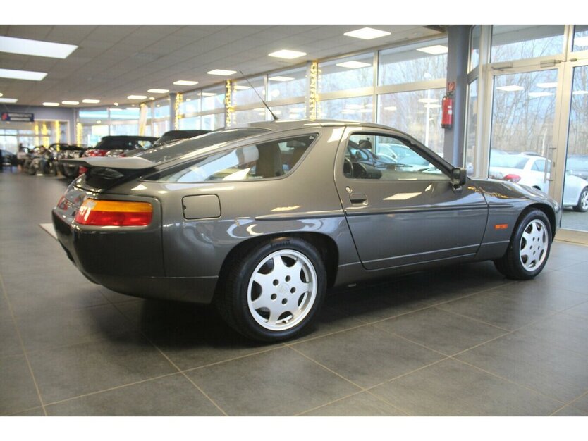 Porsche 928 GT - OLDTIMER - Schiebedach - Klima - 122.303 km 46.980 € Euskirchen 53881