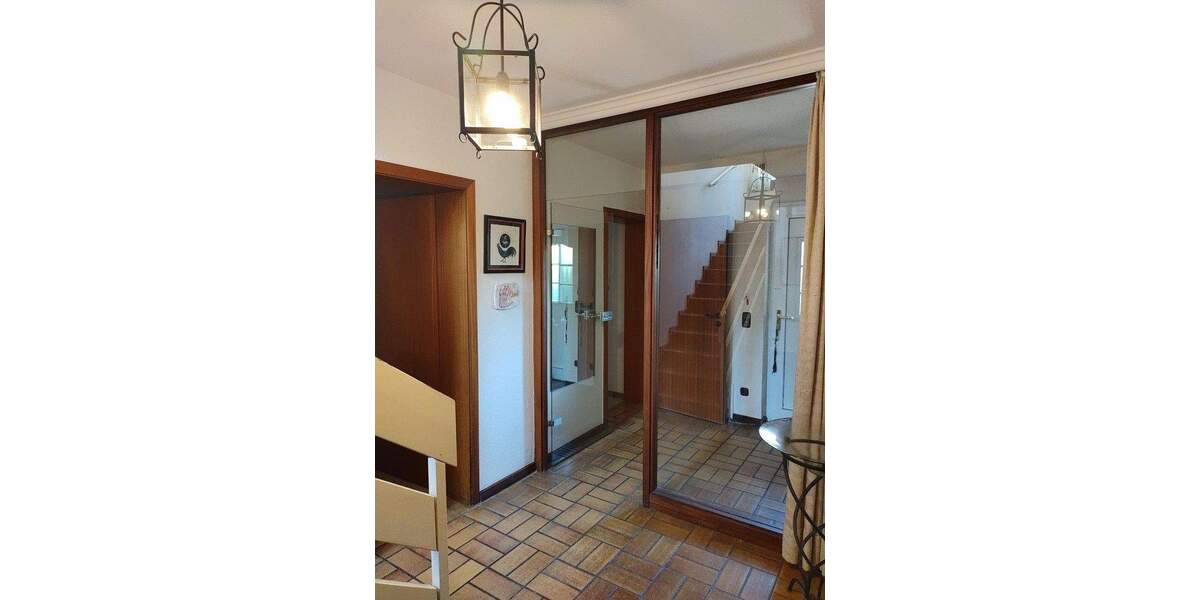 Reihenmittelhaus Bonn Muffendorf - 7 Zimmer, 222 m&sup2;, 665.000&euro; | Angebot:25747696