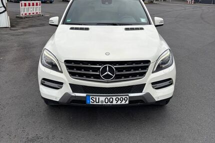 Mercedes-Benz ML 350 261.503 km 15.700 &euro; Windhagen 53578