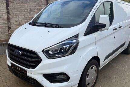 Ford Transit Custom 199.950 km 10.500 € Bornheim 53332