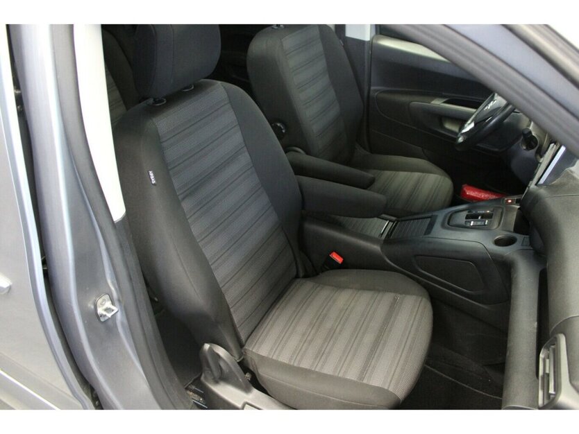 Opel Combo-e Life Ultimate 27.035 km 19.980 € Euskirchen 53881