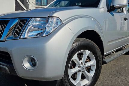 Nissan Navara 130.000 km 13.999 &euro; Köln (Ostheim) 51107