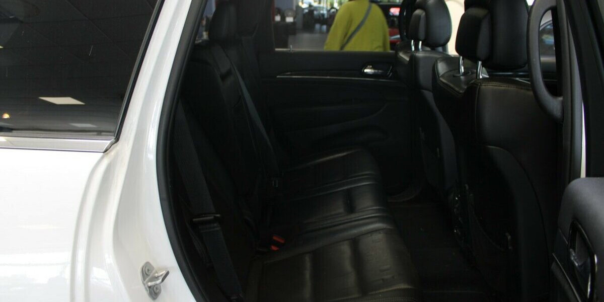 Jeep Grand Cherokee 3.0 V6 Multijet 4Wd Overland 114.004 km 24.980 &euro; Euskirchen 53881