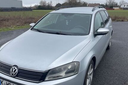 VW Passat 219.000 km 5.750 &euro; Köln 50678