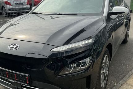 Hyundai KONA 27.677 km 19.400 &euro; Eitorf 53783