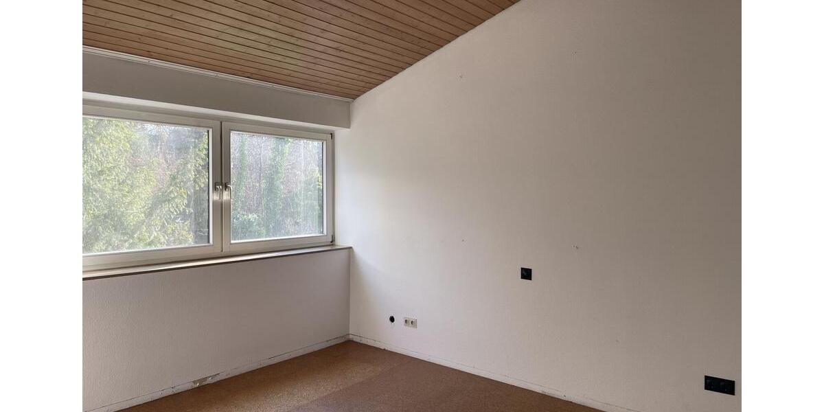 Dachgeschoßwohnung Lohmar - 3 Zimmer, 90 m&sup2;, 950&euro; | Angebot:24397731