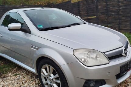 Opel Tigra 159.000 km 1.899 € Bad Neuenahr-Ahrweiler 53474