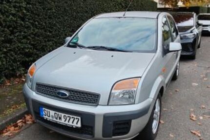 Ford Fusion 134.000 km 2.900 &euro; Bornheim 53332