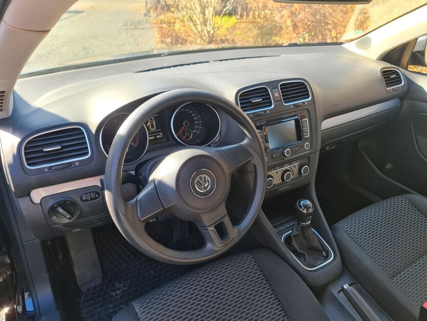 VW Golf 270.000 km 3.500 € Königswinter 53639
