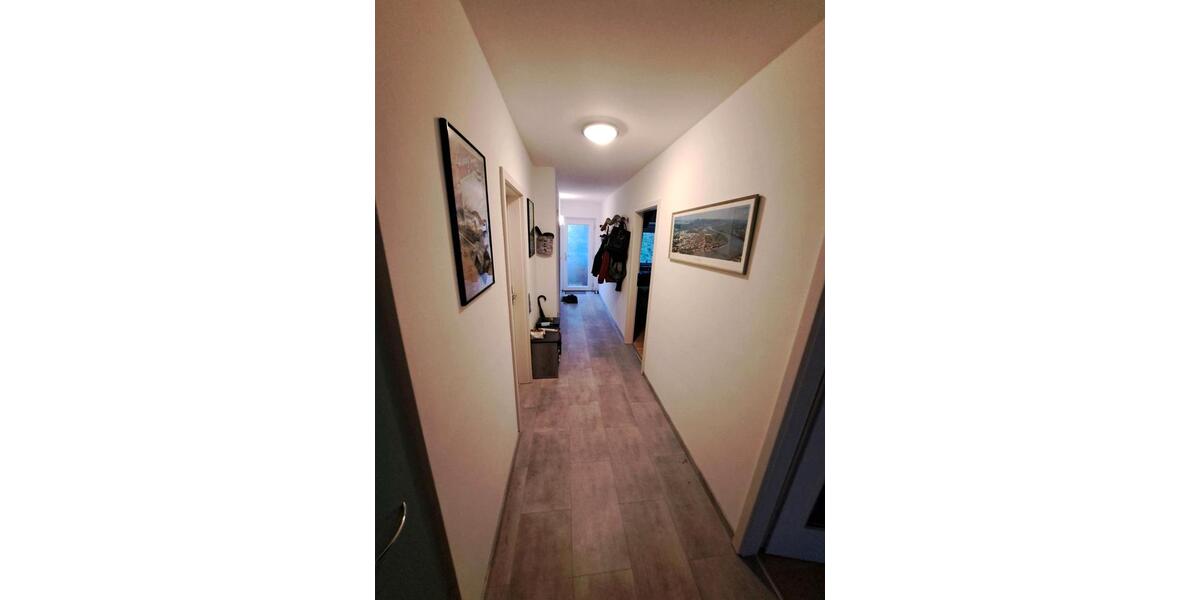 Etagenwohnung Bonn Beuel-Mitte - 3 Zimmer, 73 m&sup2;, 1.050&euro; | Angebot:25831647