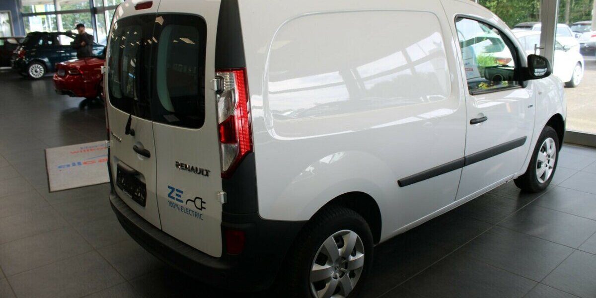 Renault Kangoo Z.E. Kangoo Z.E. Kangoo Z.E. Kangoo Z.E. 33 15.955 km 15.980 &euro; Euskirchen 53881