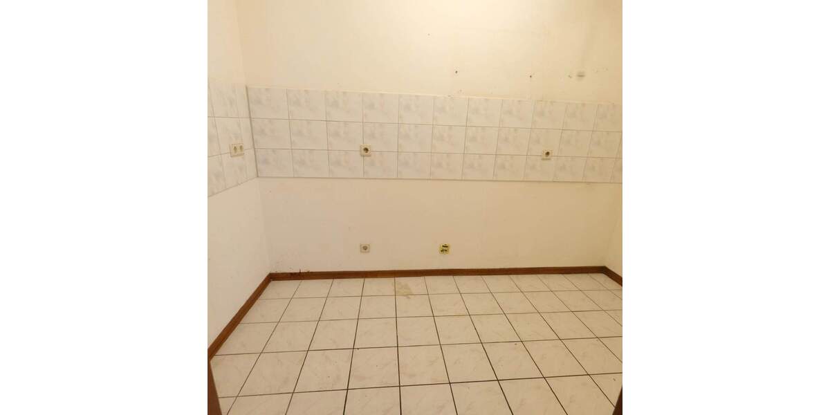 Zündorf-sonnige 2 -Zimmerwohnung mit Süd-Westbalkon im EG mit Garage iu. vorgelagertem Stellplatz 2 zimmer