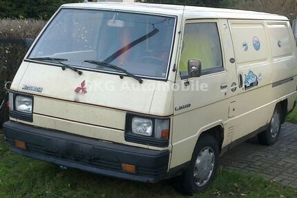 Mitsubishi L300