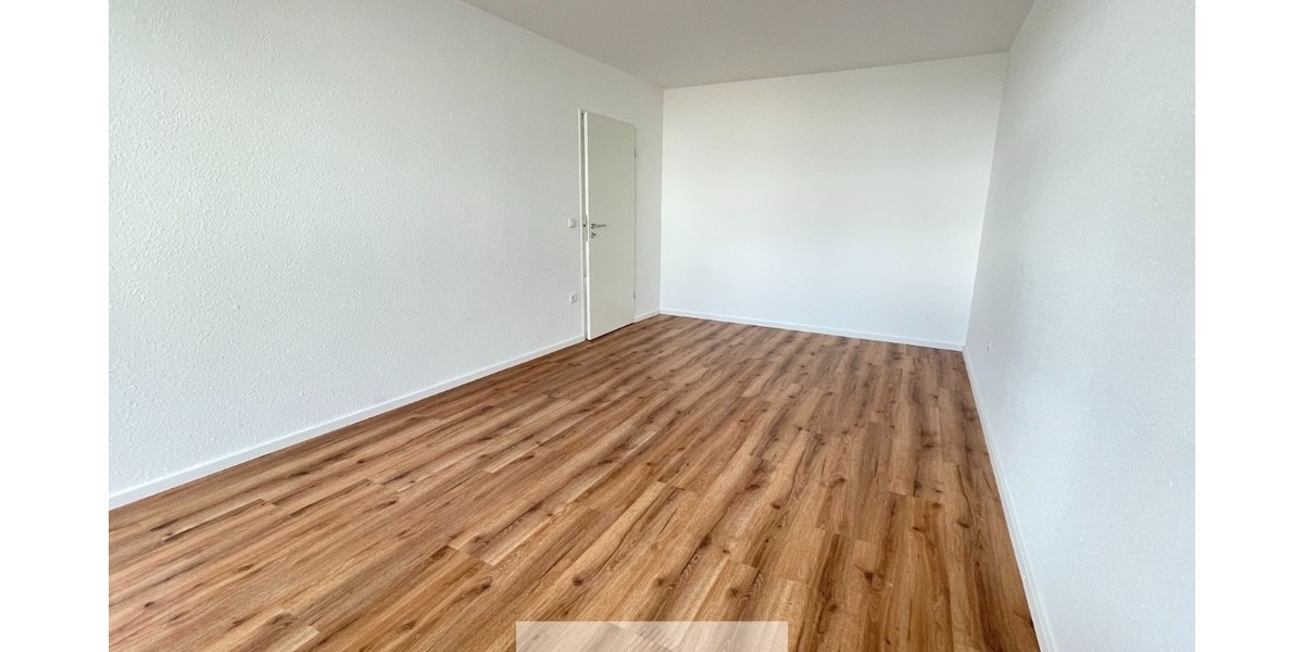 Zentrumsnaher Wohntraum: Frisch sanierte 3-Zimmer-Wohnung mit großem Balkon - Etagenwohnung Siegburg Zentrum | Angebot:26855170
