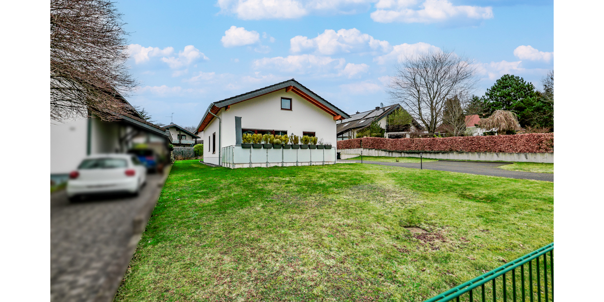 Neuwertiger Bungalow auf einer Ebene mit großer Garage in Königswinter-Thomasberg - Bungalow Königswinter Thomasberg | Angebot:26532997