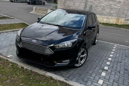 Ford Focus 172.000 km 5.200 &euro; Wachtberg 53343