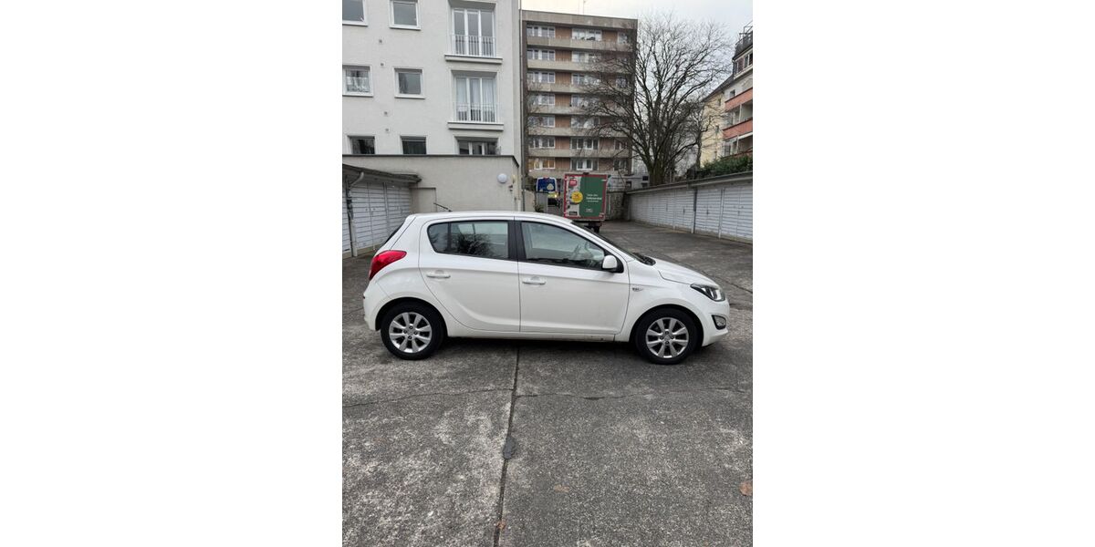 Hyundai i20 167.000 km 3.990 &euro; Köln 50935