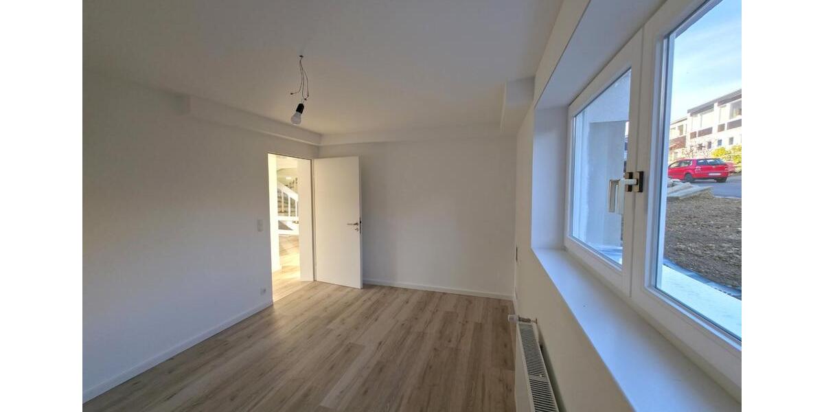 Reihenhaus Wachtberg - 6 Zimmer, 157 m&sup2;, 2.390&euro; | Angebot:25840044