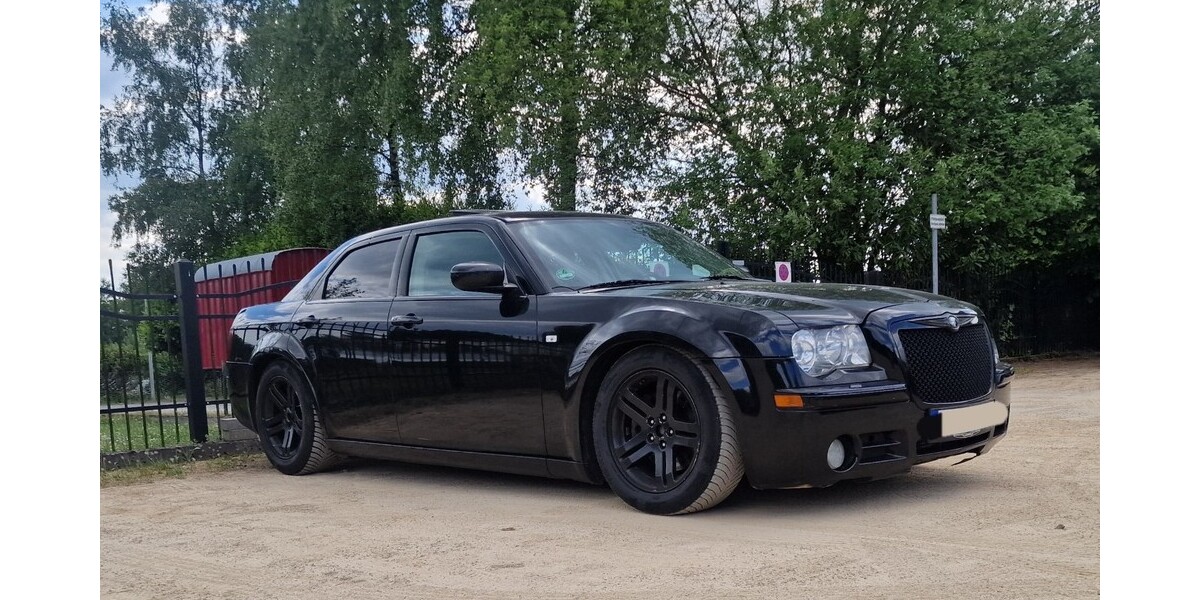 Chrysler 300C 290.000 km 4.250 &euro; Köln 50667