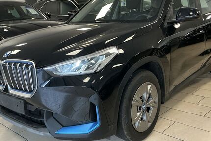 BMW iX1 49.443 km 32.000 &euro; Bonn 53227