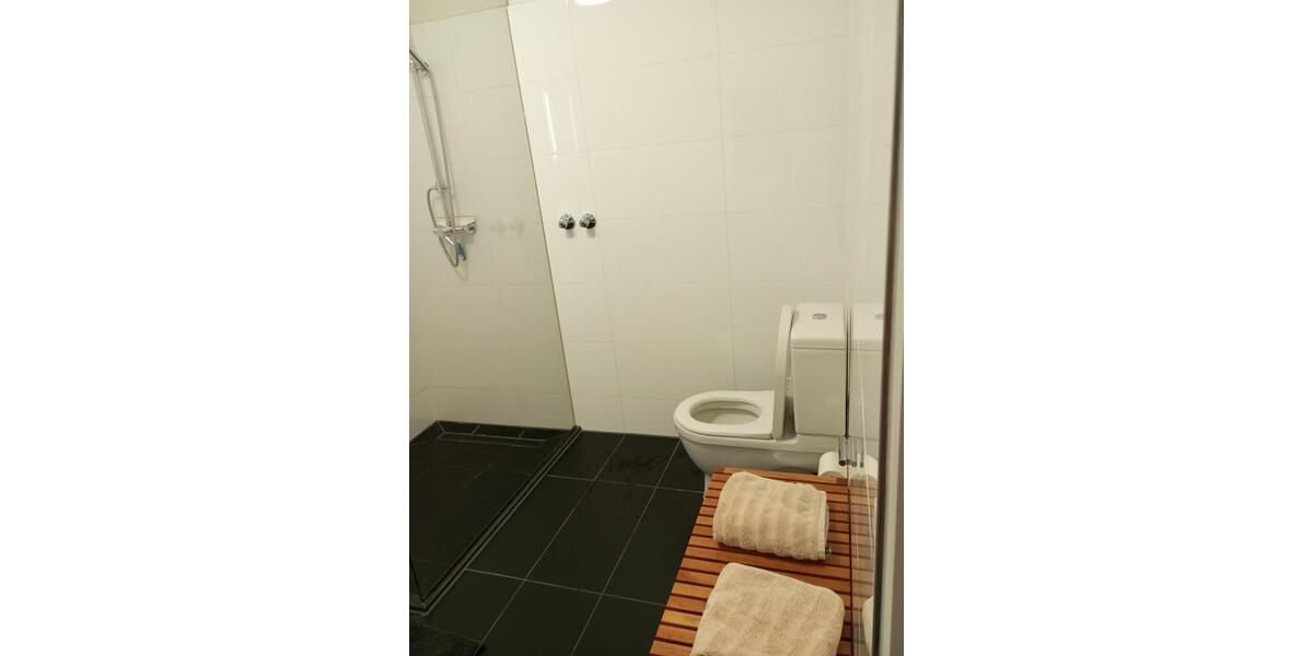 Erdgeschoßwohnung Bonn Gronau - 1 Zimmer, 48 m&sup2;, 1.200&euro; | Angebot:25850357