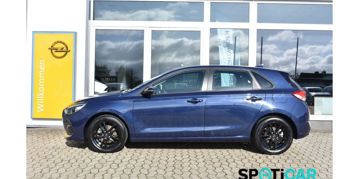 Hyundai i30 33.050 km 13.700 &euro; Grafschaft 53501