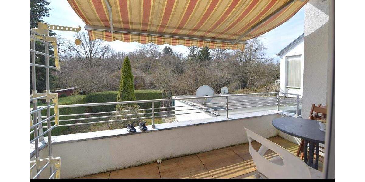 Etagenwohnung Bonn Röttgen - 6 Zimmer, 129 m&sup2;, 451.500&euro; | Angebot:25898146