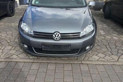 VW Golf 215.566 km 3.800 &euro; Lind 53506