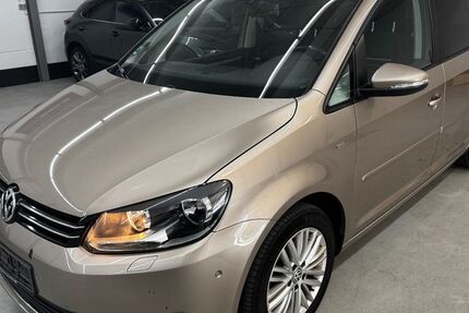 VW Touran 179.000 km 8.480 &euro; Much 53804