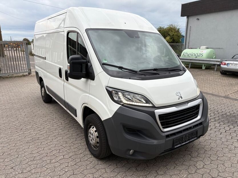 Peugeot Boxer 166.640 km 10.950 € Bornheim 53332