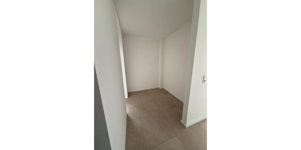 Erdgeschoßwohnung Sankt Augustin - 2 Zimmer, 80 m&sup2;, 1.290&euro; | Angebot:24837998