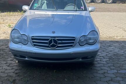 Mercedes-Benz C 240 184.250 km 1.300 &euro; Grafschaft Vettelhoven 53501