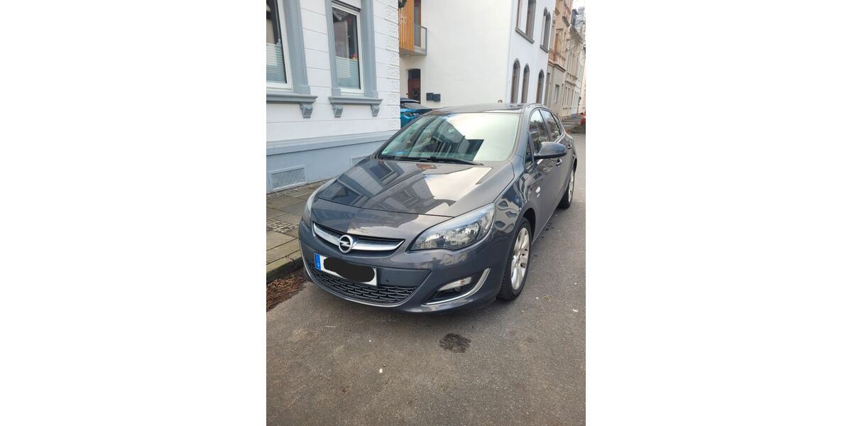 Opel Astra 124.500 km 7.199 &euro; Siegburg 52721