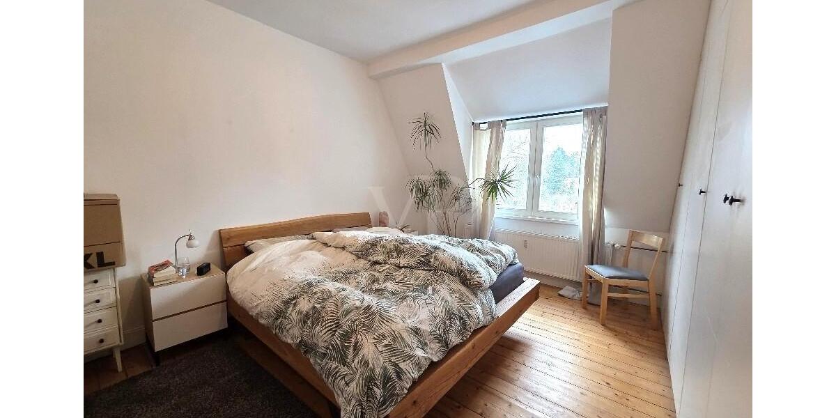 Dachgeschoßwohnung Bonn Lannesdorf - 3 Zimmer, 74 m&sup2;, 1.100&euro; | Angebot:24819914