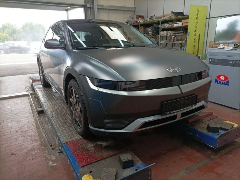 Hyundai IONIQ 5 42.112 km 28.400 € Hennef 53773