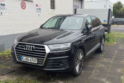 Audi Q7 200.528 km 26.300 € Köln 51145