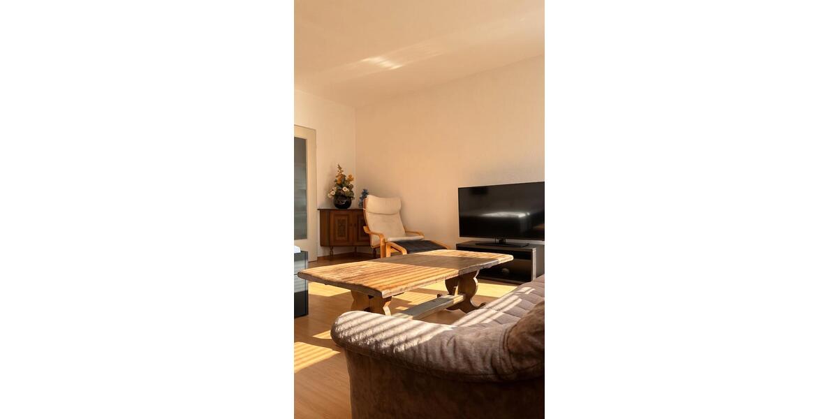 Etagenwohnung Köln Kalk - 3 Zimmer, 77 m&sup2;, 650&euro; | Angebot:26355275
