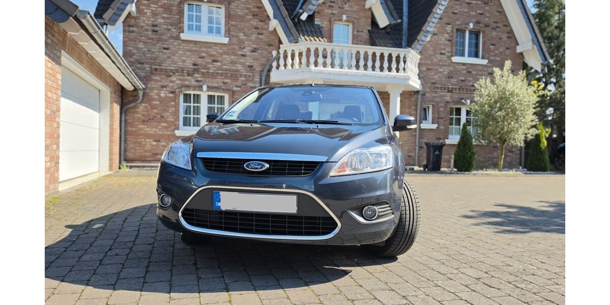 Ford Focus 58.000 km 6.300 &euro; Niederkassel 53859