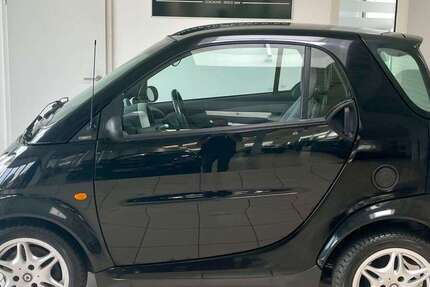 Smart forTwo 74.000 km 3.690 € Köln 51067
