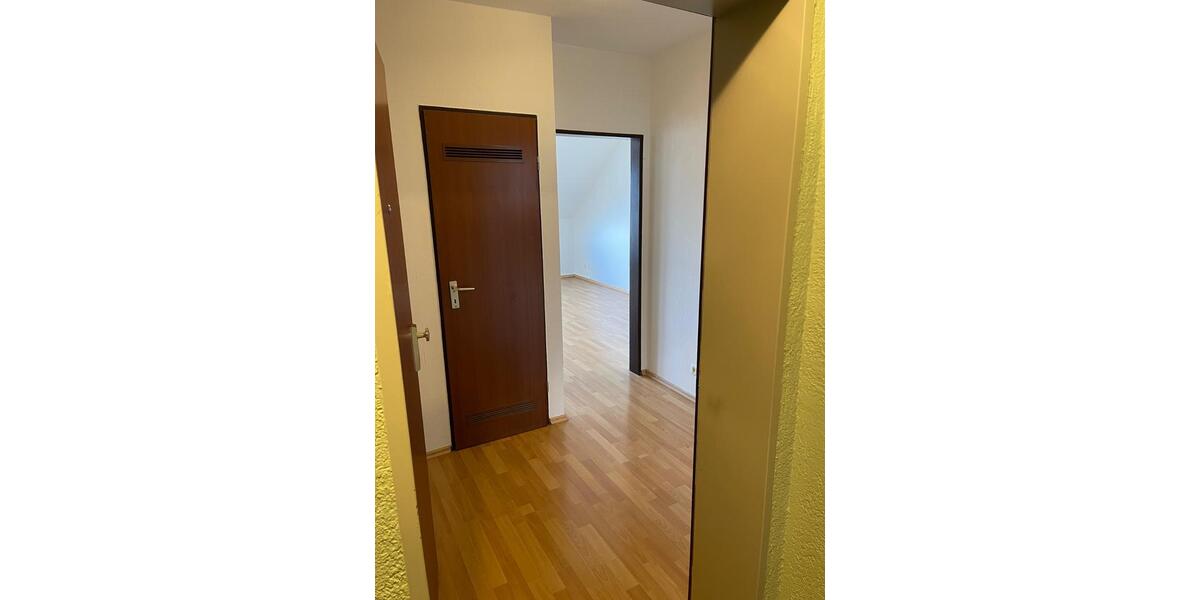 Dachgeschoßwohnung Köln Kalk - 1 Zimmer, 45 m&sup2;, 775&euro; | Angebot:24446259