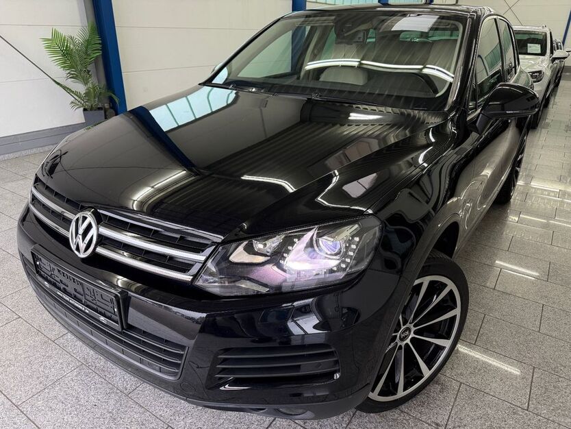 VW Touareg 153.705 km 17.790 € Köln 50829