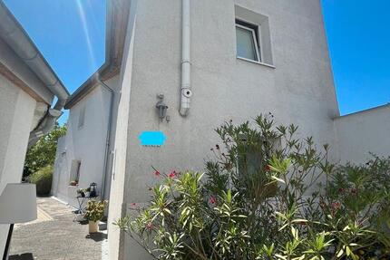 Haus Köln Kalk - 2 Zimmer, 80 m&sup2;, 1.200&euro; | Angebot:27615004