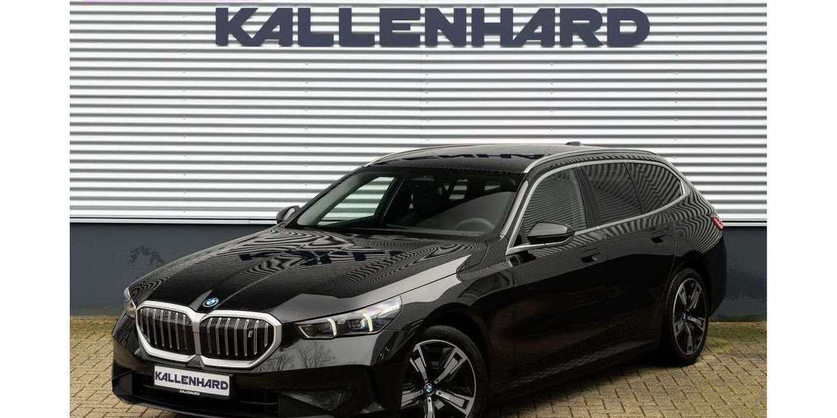 BMW i5 12.443 km 52.955 &euro; Köln 51149